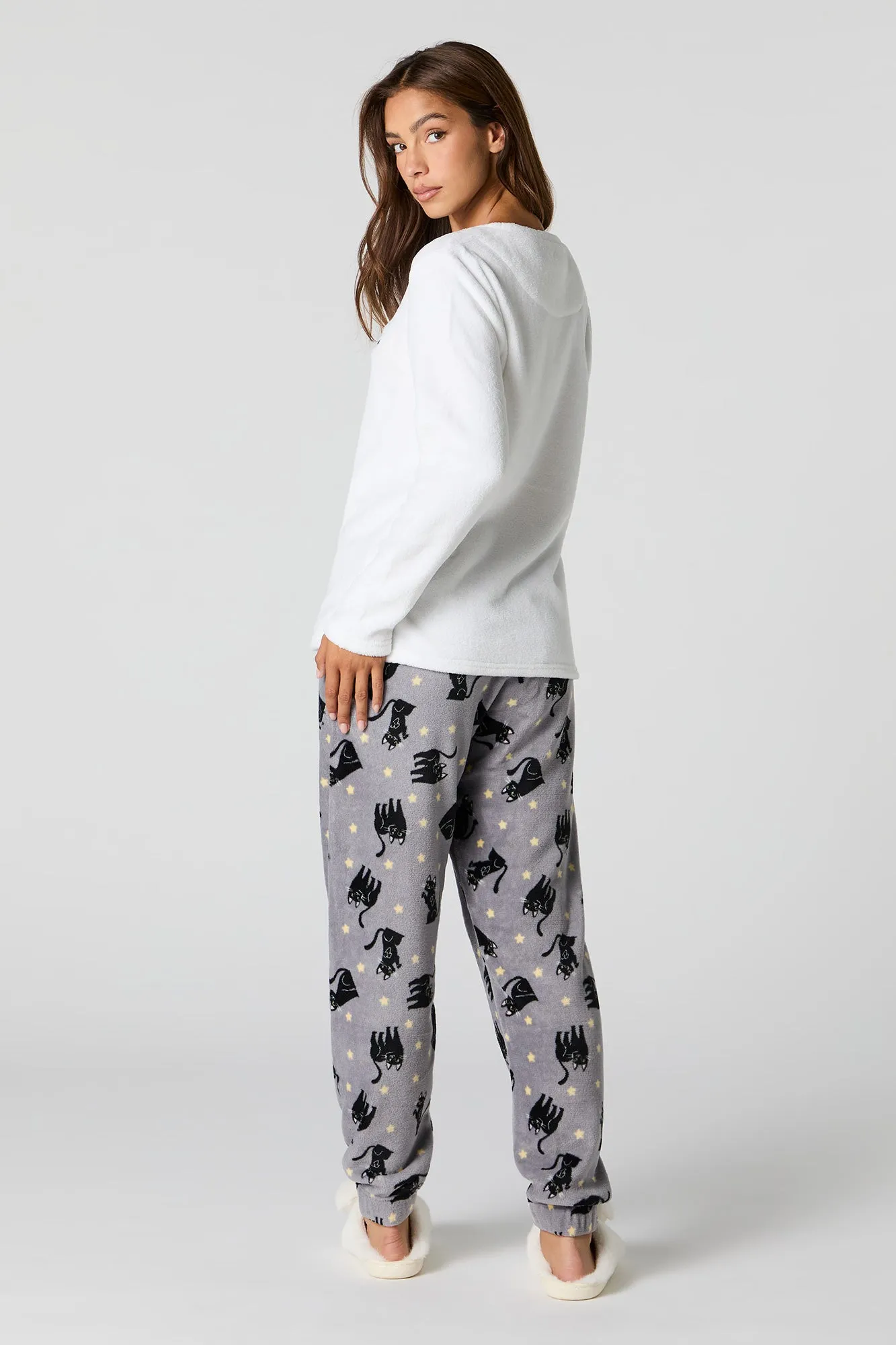 Plush Long Sleeve Top and Pant 2 Piece Pajama Set